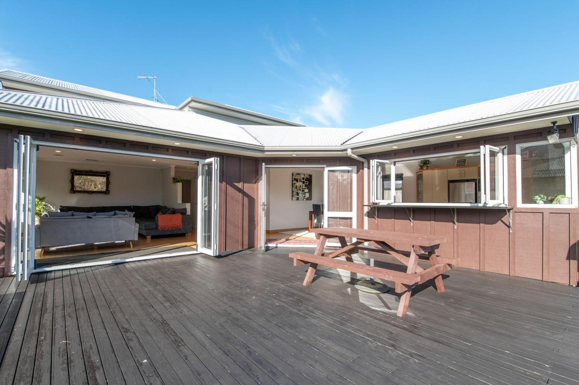 Zodiac Bay Lake Retreat Rotorua Exterior foto